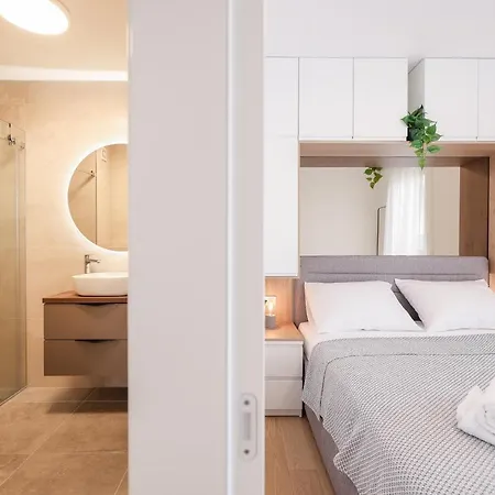 Komod Apartment *